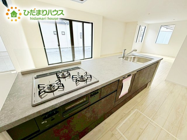 【キッチン】 | 水戸市元吉田町5期　新築戸建　1号棟 | カウンターは少し高くなってますので、手元が隠れて来客からは見えにくくなってます♪