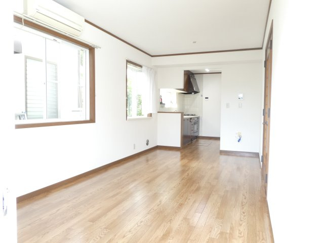 金子貸家（大沼）の居間・リビング