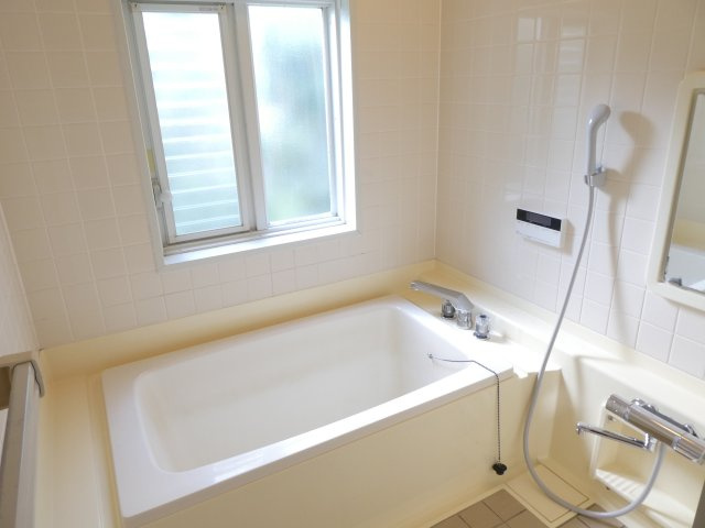 金子貸家（大沼）の浴室