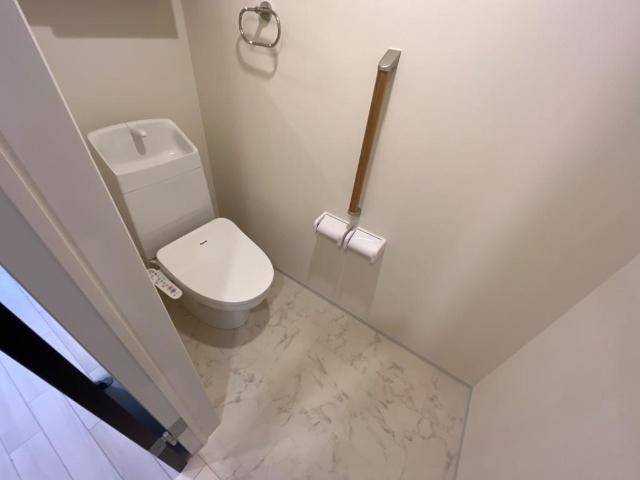 フォルトゥーナ(毛呂山町岩井西アパート新築工事)のトイレ|シャワー付トイレ（イメージ）