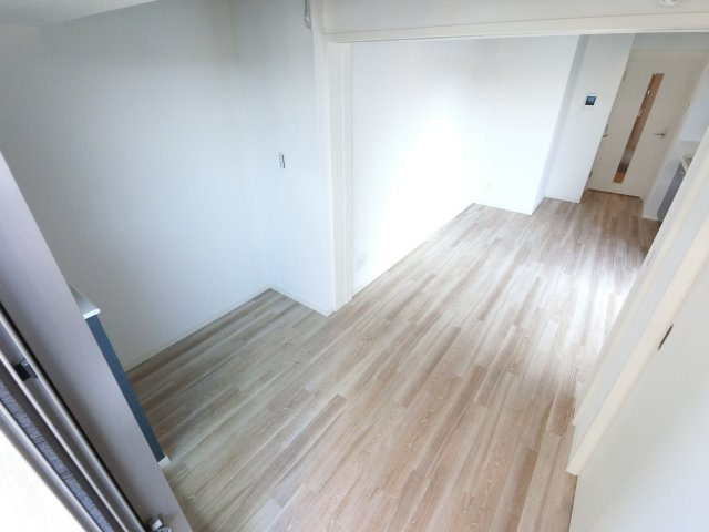 レ・ソール本八幡パラシオンの洋室