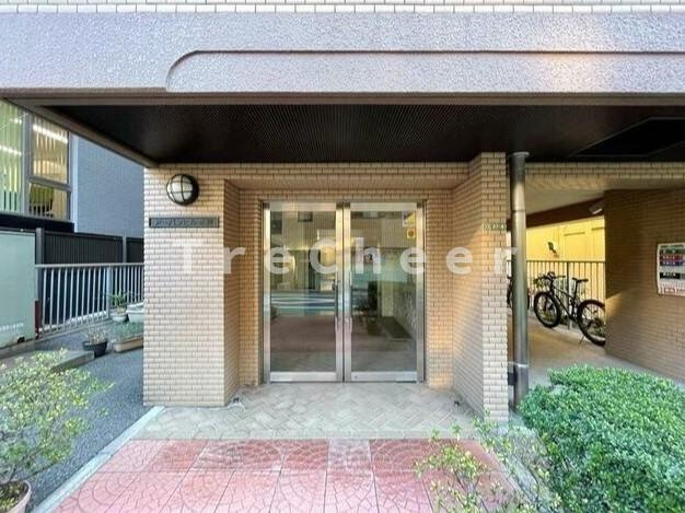 アーバンヒル本郷のエントランス