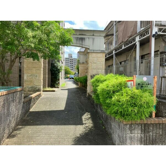 【エントランス】 | モンレーヴ千種