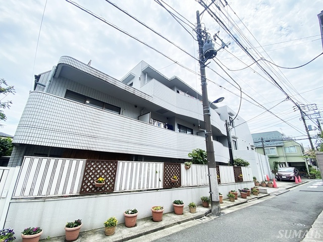 クレール山本