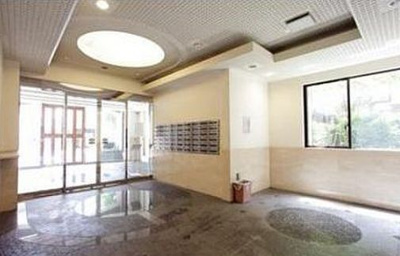 【エントランス】 | コンフィール日本橋アクアシティ | 落ち着いたエントランスです