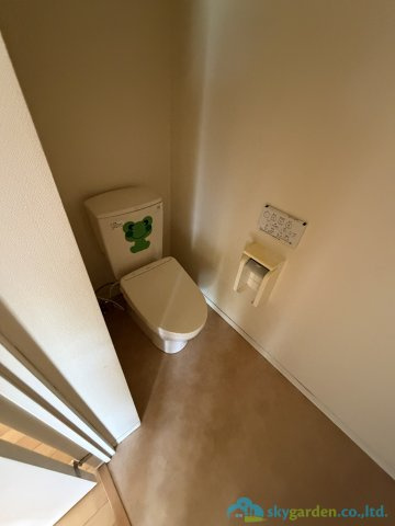 厚木市温水西2丁目　中古戸建のトイレ
