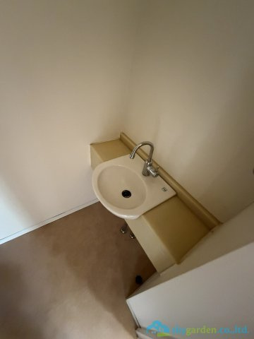 厚木市温水西2丁目　中古戸建のトイレ