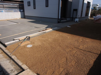 【駐車場】