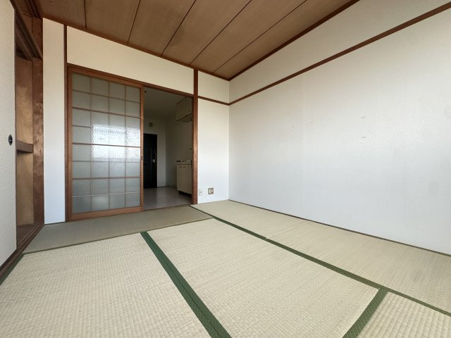 グランドハイツカワハラの和室