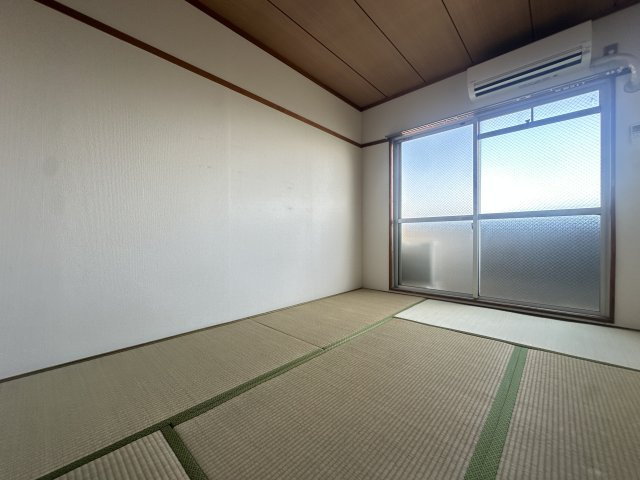 グランドハイツカワハラの和室