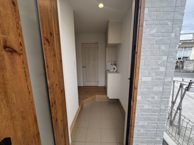 【玄関】 | 南風原町照屋（全2棟）ラストB号棟 | ※同仕様写真です