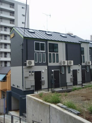 モダンアパートメント文京音羽の外観