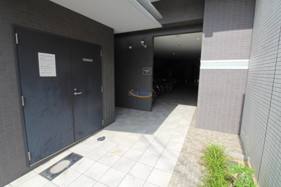 【エントランス】 | ラディアント