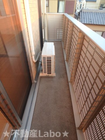 アヴニール優C のバルコニー