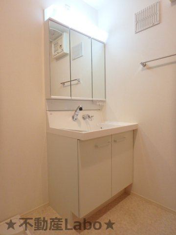 アヴニール優C の洗面所