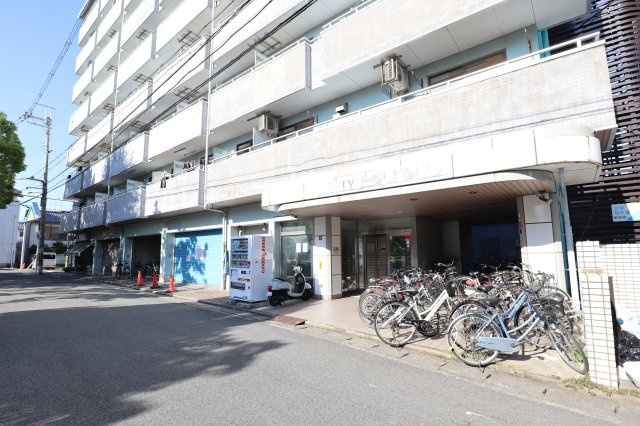 アメニティホウコクの外観