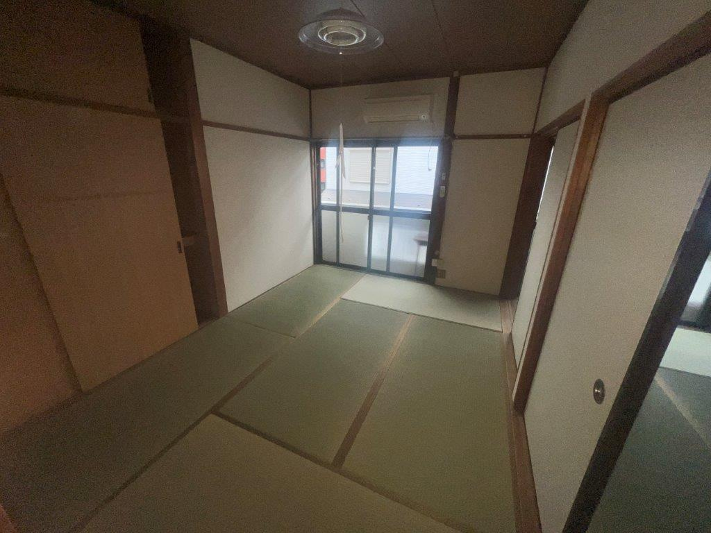 三鷹市井口１丁目のアパートの和室