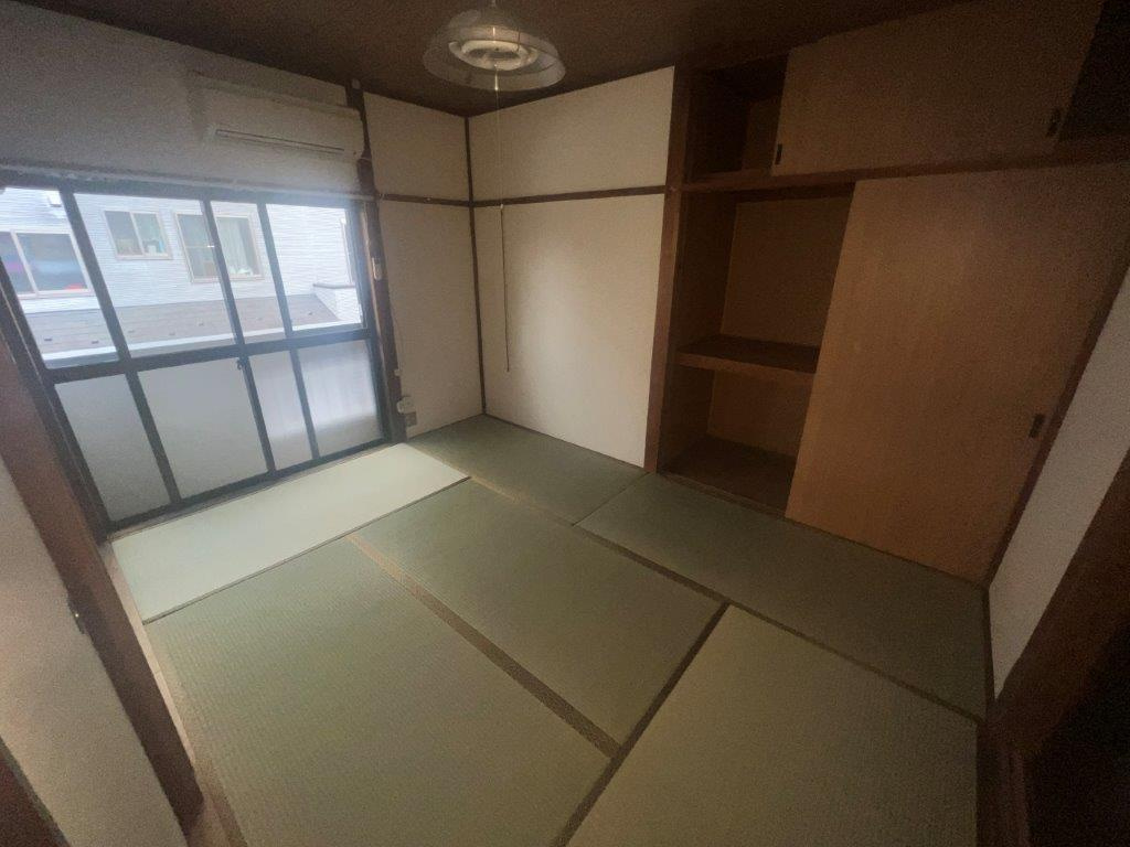 三鷹市井口１丁目のアパートの和室