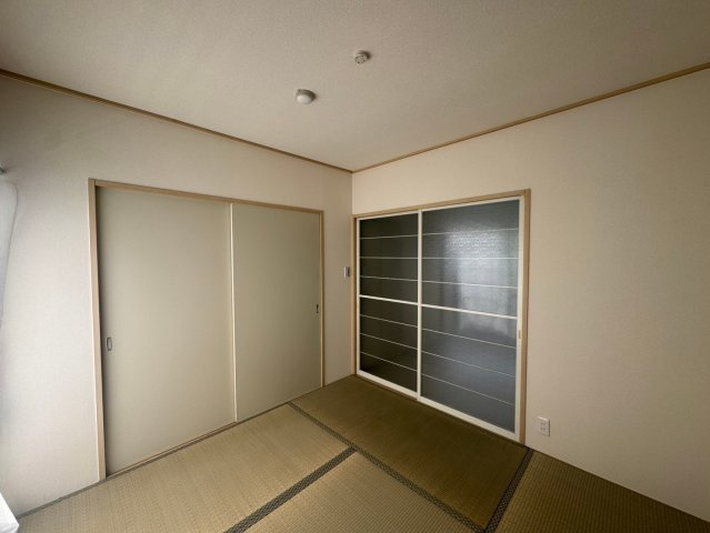 サンライズ曽根西ハイツの和室