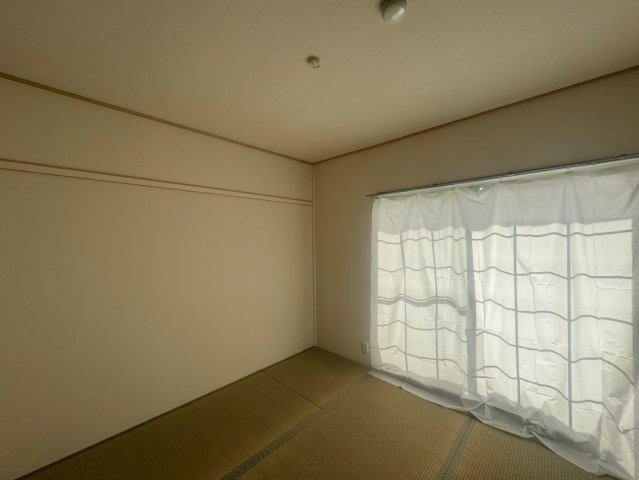 サンライズ曽根西ハイツの和室