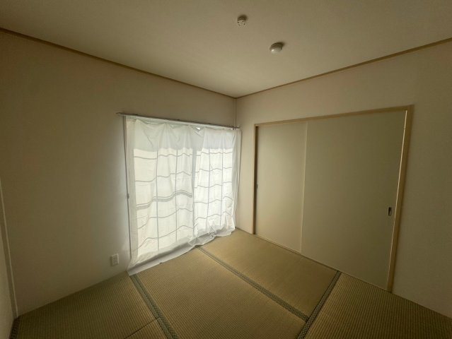 サンライズ曽根西ハイツの和室