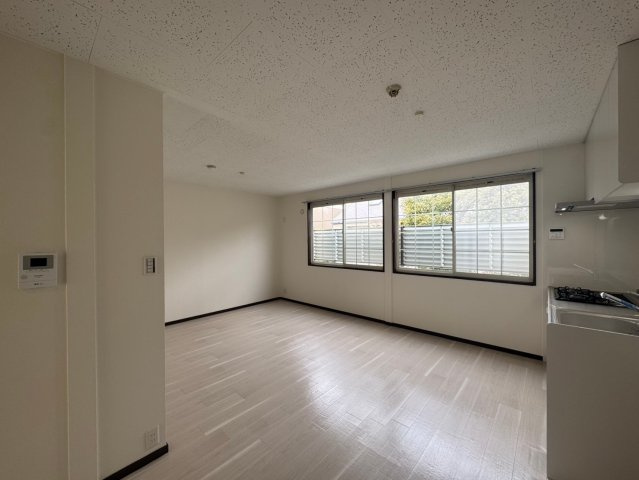 サンライズ曽根西ハイツの居間・リビング