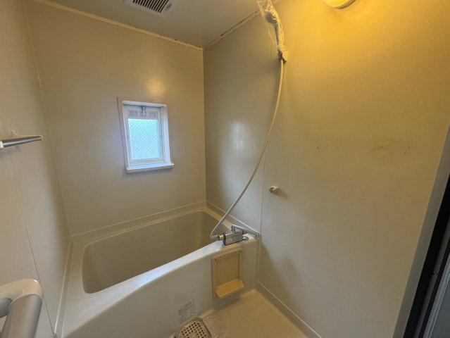 サンライズ曽根西ハイツの浴室