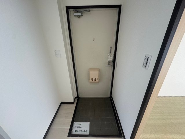 サンライズ曽根西ハイツの玄関