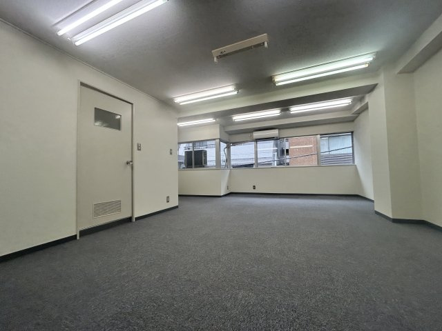 第３村嶋ビル　301のロビー