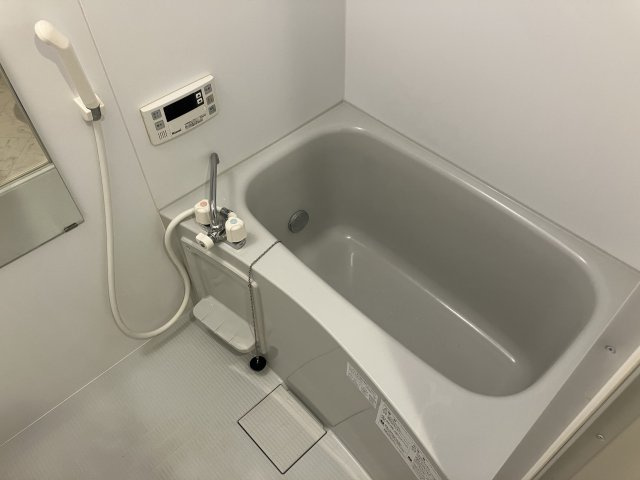 川崎市多摩区枡形３丁目のアパートの浴室