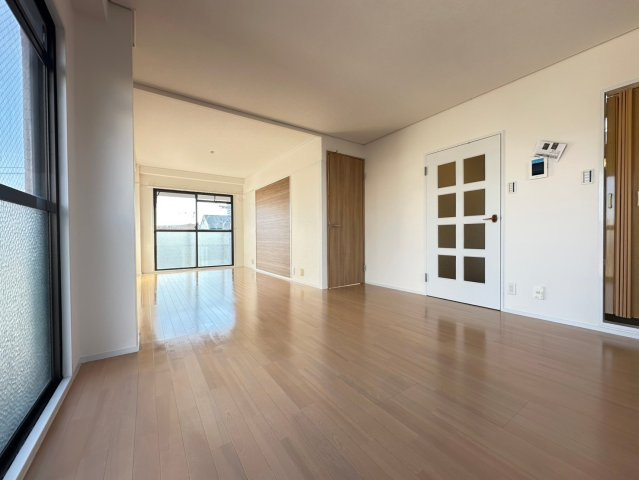 第4池上ハイツの居間・リビング