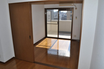 【居間・リビング】 | 木下鉱産ビル