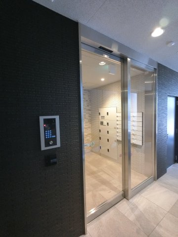 ラヴィール　レジデンスのエントランス