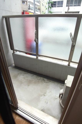 【バルコニー】 | アンダーフォレスト |  