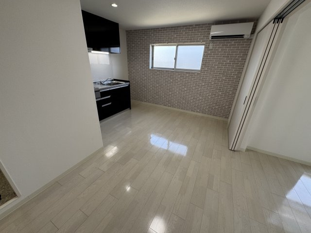 ラモーナ庄内栄町の居間・リビング