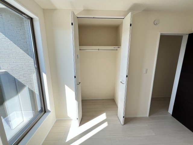 【収納】 | 福岡市東区和白丘3丁目第1　1号棟（全2棟）【仲介手数料無料・0円】 | 施工例。施工例は完成時と異なる場合があります。