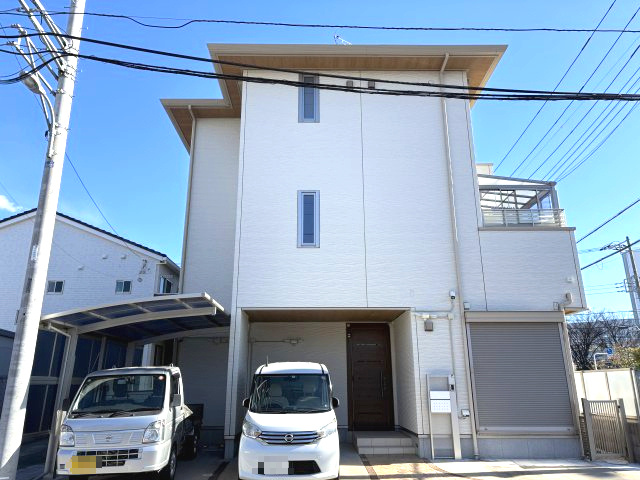 新曽中古戸建の外観