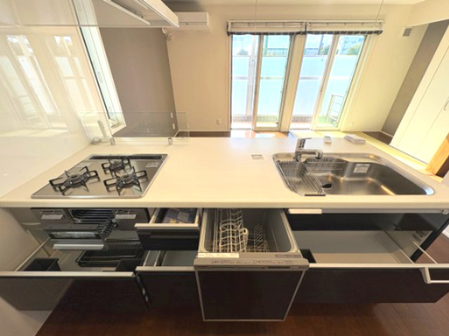 新曽中古戸建のキッチン|1階キッチン