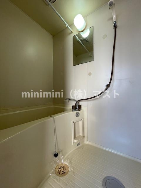 ハウス大幸の浴室