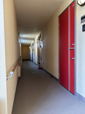 川崎市多摩区生田６丁目のアパートのロビー