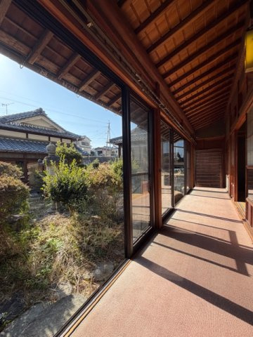 北葛城郡上牧町大字上牧　中古戸建の内装|日当たりよく気持ちいいです!(^^)!