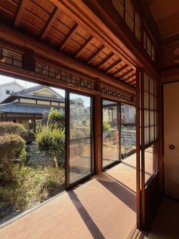 北葛城郡上牧町大字上牧　中古戸建の内装|日当たりよく気持ちいいです!(^^)!