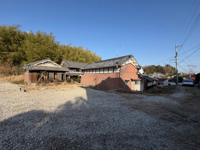 【外観】 | 北葛城郡上牧町大字上牧　中古戸建 | ＼約565坪の広々土地(^^)／