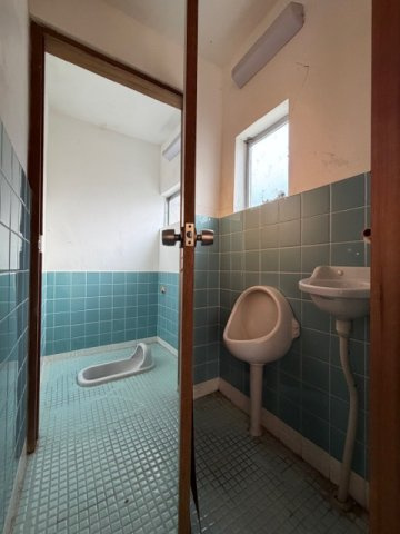 【トイレ】 | 北葛城郡上牧町大字上牧　中古戸建 | 離れのトイレ♪