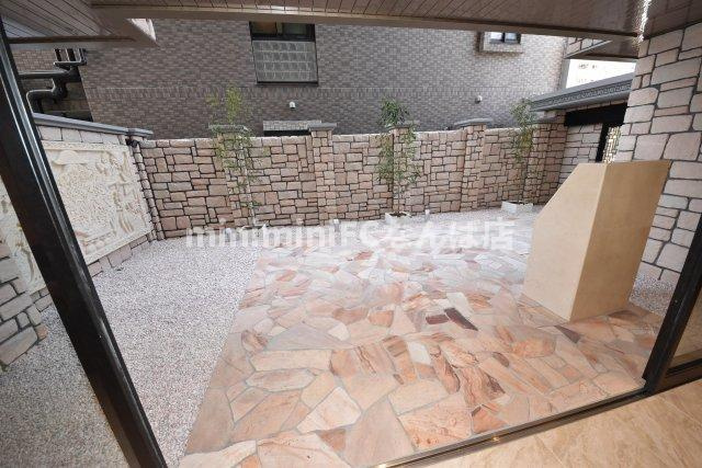 プレジオ難波アジアン