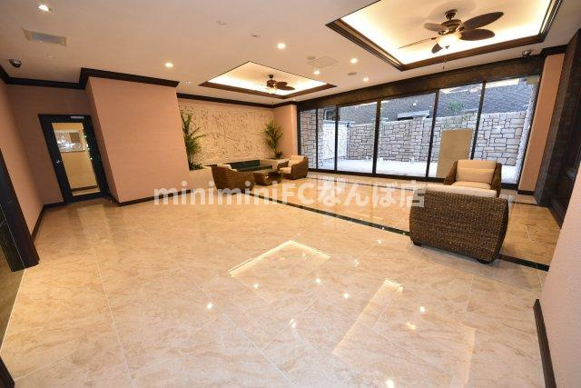 プレジオ難波アジアンのエントランス