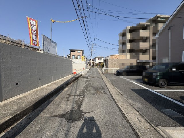 【その他】 | 福岡市東区和白丘3丁目第1　2号棟（全2棟）【仲介手数料無料・0円】 | 現地写真。前面道路です。