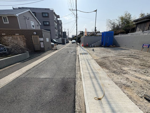 【その他】 | 福岡市東区和白丘3丁目第1　2号棟（全2棟）【仲介手数料無料・0円】 | 現地写真。前面道路です。