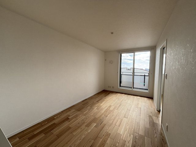 ピュアランド燕沢東の居間・リビング