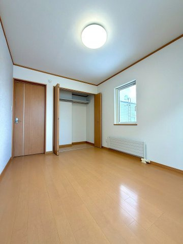 新琴似12条15丁目　の洋室